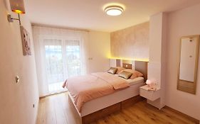 Apartment Karamarko
